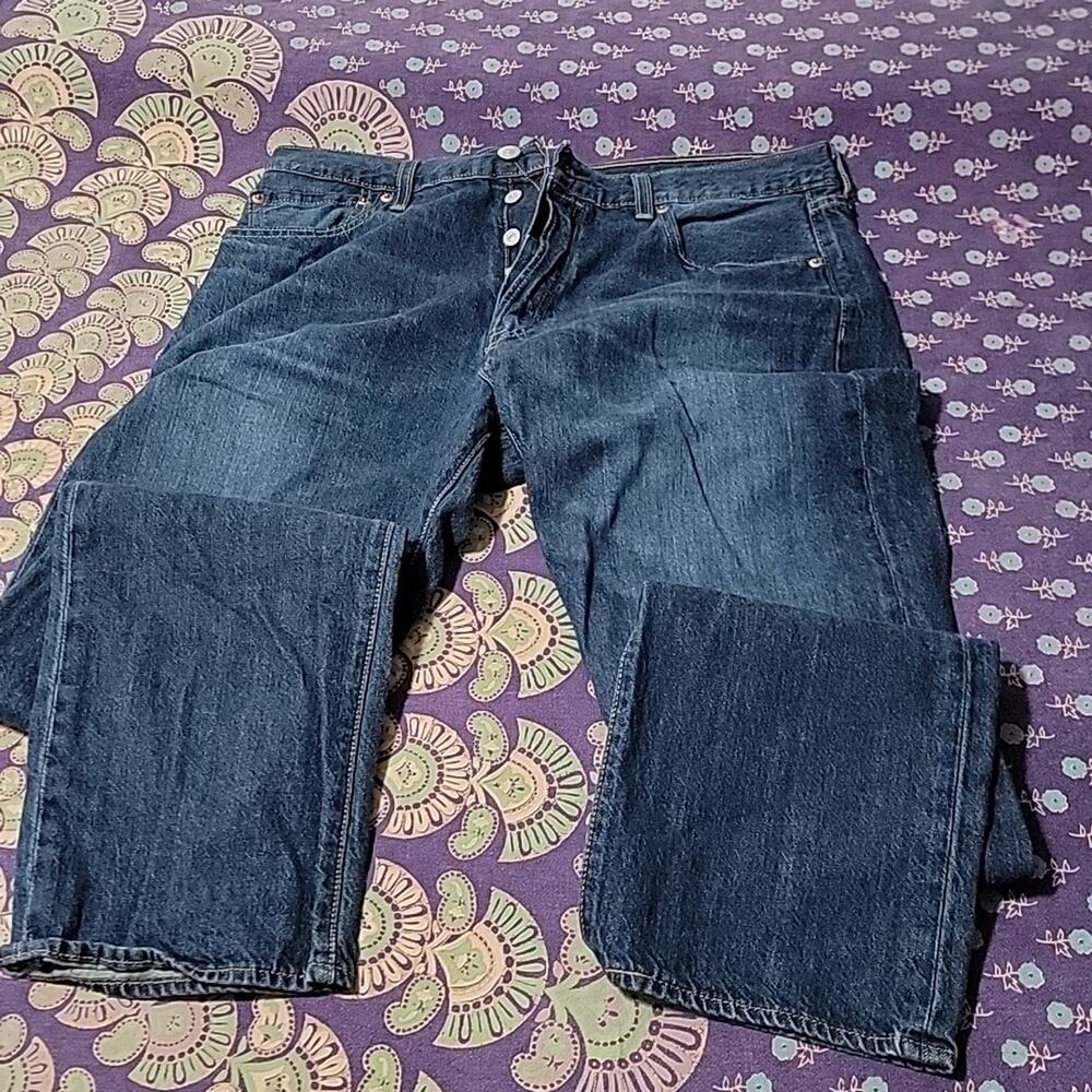 501 Levis - Picture 6 of 6